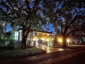 1543 Dorado Ave, Coral Gables FL 33146