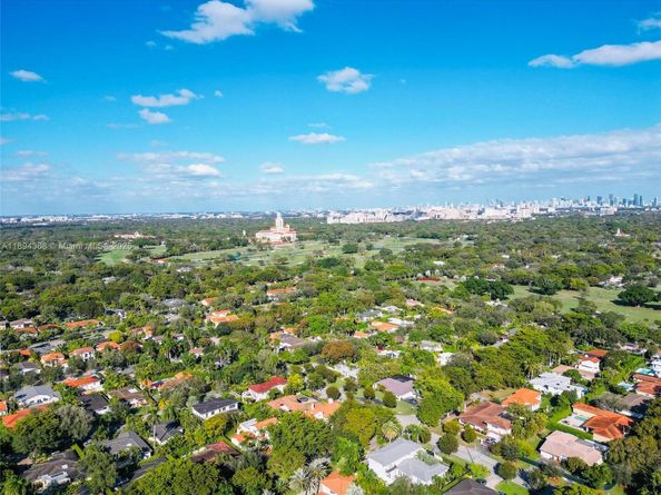 1543 Dorado Ave, Coral Gables FL 33146