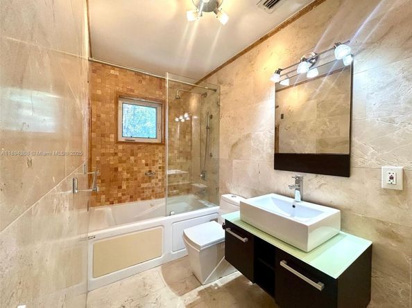 1543 Dorado Ave, Coral Gables FL 33146