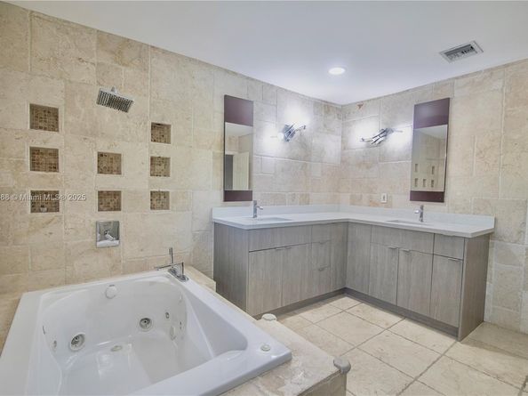 1543 Dorado Ave, Coral Gables FL 33146