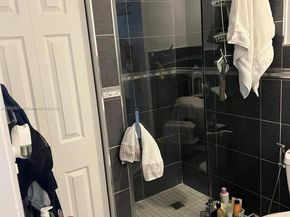 1031 NE 142nd St, North Miami FL 33161