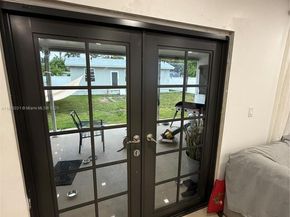 1031 NE 142nd St, North Miami FL 33161