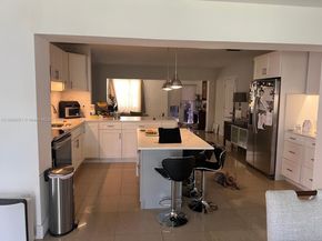 1031 NE 142nd St, North Miami FL 33161