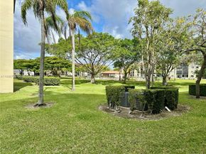 1600 SW 127th Way 101C, Pembroke Pines FL 33027