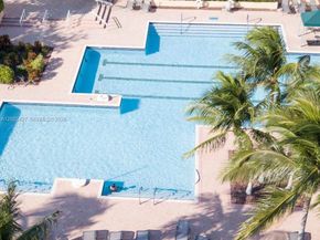 9743 Malvern Dr, Tamarac FL 33321