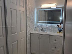 9410 Live Oak Pl 103, Davie FL 33324