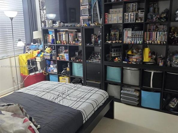 9410 Live Oak Pl 103, Davie FL 33324