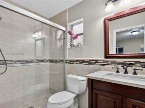 6570 W 2nd Ct 19C, Hialeah FL 33012