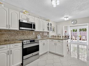 6570 W 2nd Ct 19C, Hialeah FL 33012