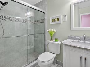 6570 W 2nd Ct 19C, Hialeah FL 33012