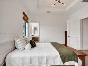 20540 NE 5th Pl, Miami FL 33179