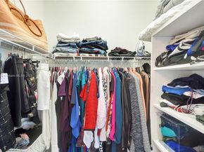 20540 NE 5th Pl, Miami FL 33179