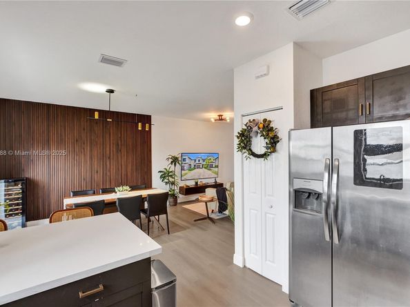 20540 NE 5th Pl, Miami FL 33179
