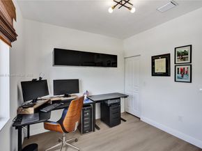 20540 NE 5th Pl, Miami FL 33179