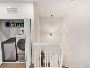 20540 NE 5th Pl, Miami FL 33179