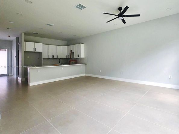 1212 NW 4th Ave, Fort Lauderdale FL 33311