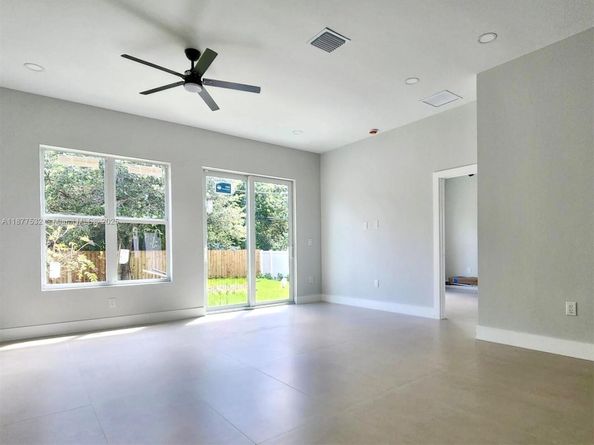 1212 NW 4th Ave, Fort Lauderdale FL 33311