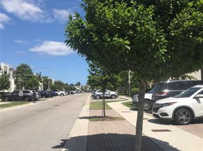 278 NE 208th Ter, Miami FL 33179