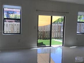 278 NE 208th Ter, Miami FL 33179