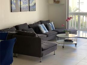 610 NE 12th Ave 308, Hallandale Beach FL 33009