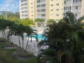 610 NE 12th Ave 308, Hallandale Beach FL 33009