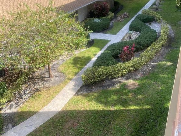 610 NE 12th Ave 308, Hallandale Beach FL 33009