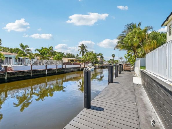 2001 SW 23rd Ave, Fort Lauderdale FL 33312