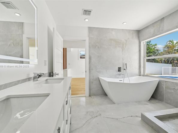 2001 SW 23rd Ave, Fort Lauderdale FL 33312