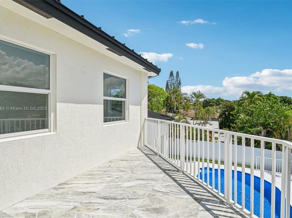 2001 SW 23rd Ave, Fort Lauderdale FL 33312