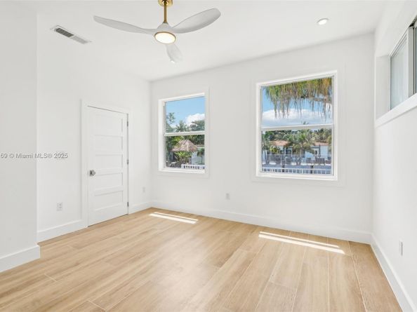 2001 SW 23rd Ave, Fort Lauderdale FL 33312