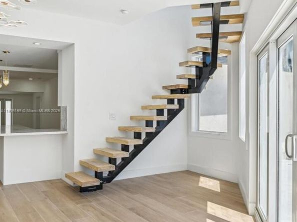 2001 SW 23rd Ave, Fort Lauderdale FL 33312