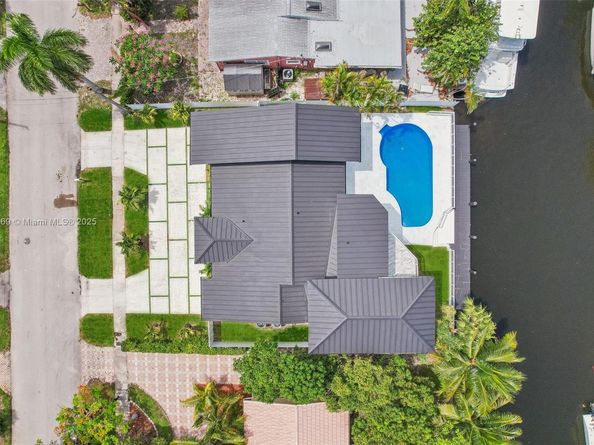 2001 SW 23rd Ave, Fort Lauderdale FL 33312