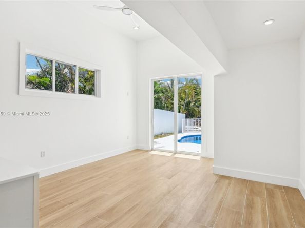 2001 SW 23rd Ave, Fort Lauderdale FL 33312