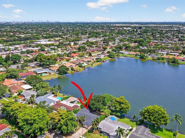 8320 Pasadena Blvd, Pembroke Pines FL 33024
