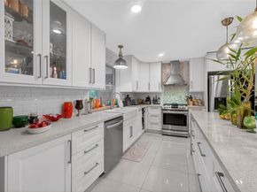 8320 Pasadena Blvd, Pembroke Pines FL 33024