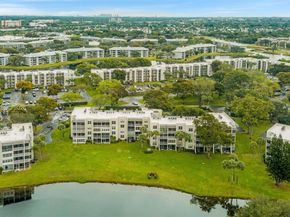 9460 Poinciana Pl 404, Davie FL 33324