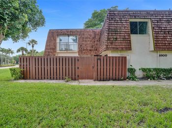 8900 SW 20th Pl