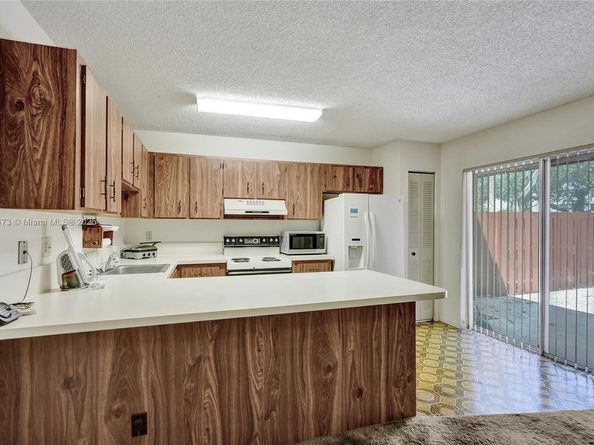 8900 SW 20th Pl A25, Davie FL 33324