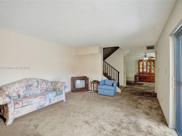 8900 SW 20th Pl A25, Davie FL 33324