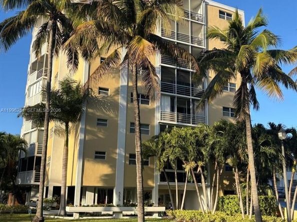 555 Crandon Blvd 43, Key Biscayne FL 33149