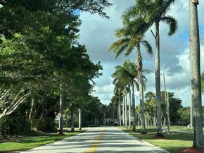 14911 SW 15th St 14911, Pembroke Pines FL 33027