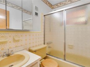 2615 SW 32nd Ave, Miami FL 33133