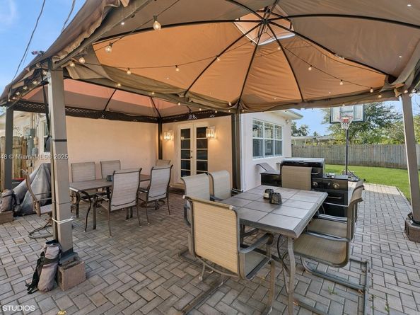 1831 SW 42nd Ter, Fort Lauderdale FL 33317
