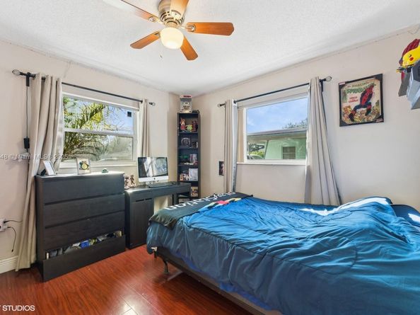 1831 SW 42nd Ter, Fort Lauderdale FL 33317