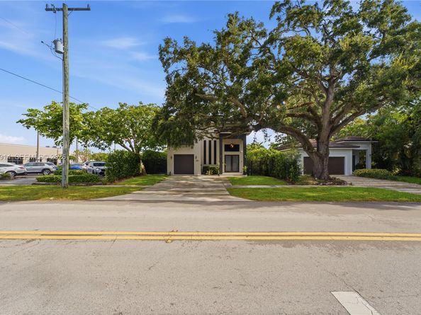 251 NE 95th St, Miami Shores FL 33138