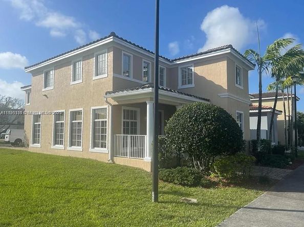 14318 SW 275th Ln, Homestead FL 33032