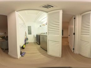 7700 SW 168th Ter, Palmetto Bay FL 33157