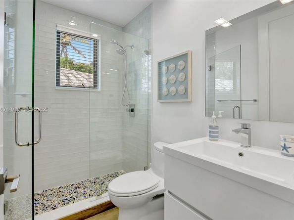 324 Balboa St, Hollywood FL 33019