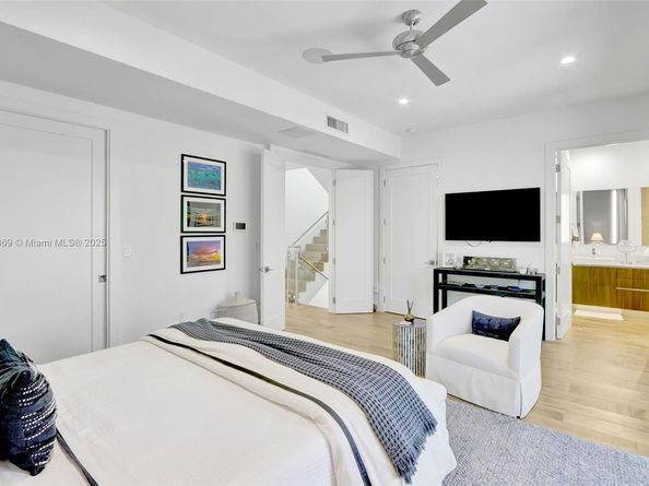 324 Balboa St, Hollywood FL 33019