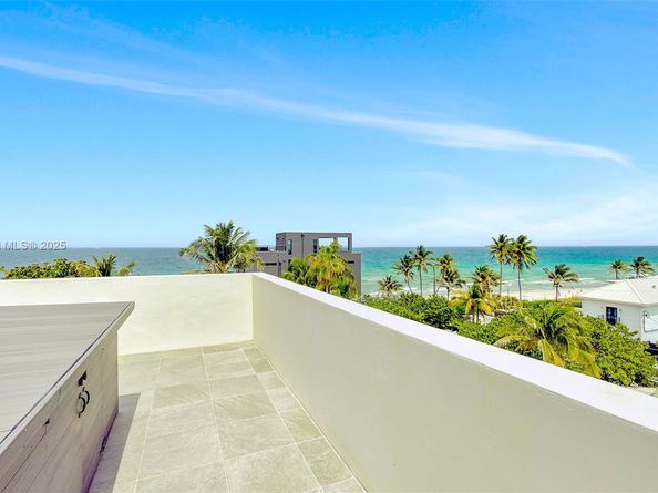 324 Balboa St, Hollywood FL 33019